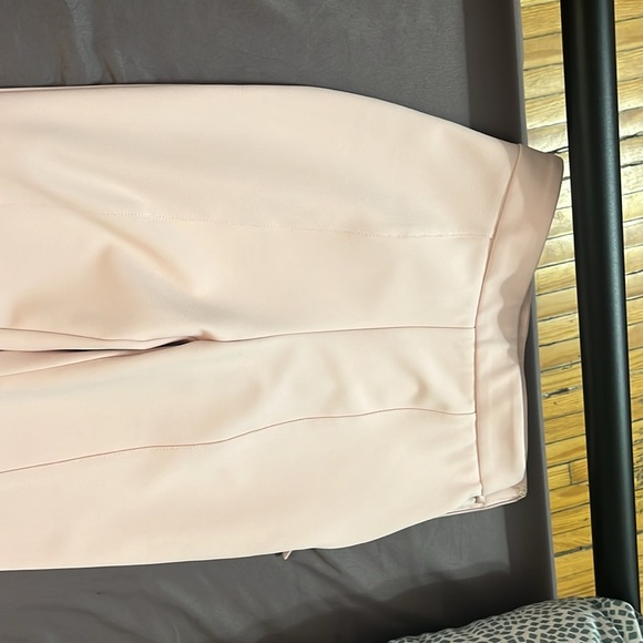 Pink pants - Picture 3 of 3